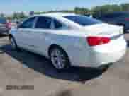 2018 Chevrolet Impala Premier z VIN 1G1125S30JU123979, wystawiony jako IAAI lot #43238966 z przebiegiem 174 743 mil mil oraz . Historia ofert i sprzedaży dostępna na DreamBid. Obrazek 3.