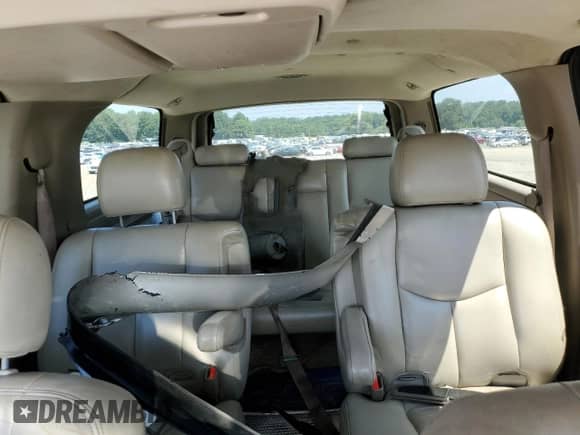 2004 Chevrolet Suburban Z71 z VIN 3GNFK16Z74G305505, wystawiony jako Copart lot #68907834 z przebiegiem Nie podano mil oraz Szkoda całkowita • Salvage title. Historia ofert i sprzedaży dostępna na DreamBid. Obrazek 10.