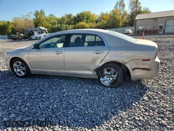 2010 Chevrolet Malibu 1LT с VIN 1G1ZC5EB7AF299452, выставлен на аукционе Copart как лот 80518235 с пробегом 78 788 миль миль и Списание • Salvage title. История ставок и продаж доступна на DreamBid. Изображение 2.