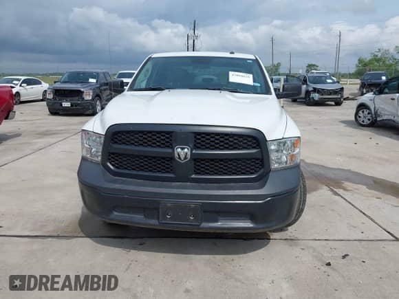 2022 Ram 1500 Tradesman z VIN 3C6RR7KG3NG301503, wystawiony jako IAAI lot #42068629 z przebiegiem 52 210 mil mil oraz . Historia ofert i sprzedaży dostępna na DreamBid. Obrazek 12.