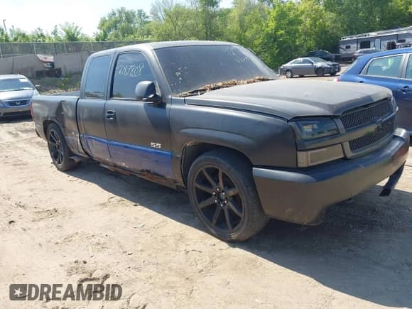 2003 Chevrolet Silverado SS with VIN 2GCEK19N531297781, listed as a IAAI auction lot 42387808 with 207,157 mi miles and . Bid and sale history available at DreamBid. Image 1.