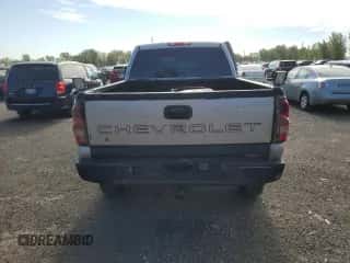 2006 Chevrolet Silverado 1500HD LT2 z VIN 1GCGK13U16F169687, wystawiony jako Copart lot #67961624 z przebiegiem Nie podano mil oraz Szkoda całkowita • Salvage title. Historia ofert i sprzedaży dostępna na DreamBid. Obrazek 6.