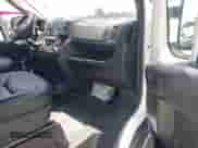 2020 Ram ProMaster Cargo с VIN 3C6TRVBG5LE104562, выставлен на аукционе IAAI как лот 42557583 с пробегом Не указан миль и . История ставок и продаж доступна на DreamBid. Изображение 5.