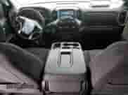 2023 Chevrolet Silverado 2500HD LT z VIN 1GC1YNEY0PF223252, wystawiony jako Copart lot #62312085 z przebiegiem 53 420 mil mil oraz Szkoda całkowita • Salvage title. Historia ofert i sprzedaży dostępna na DreamBid. Obrazek 8.