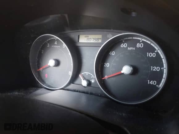 2010 Hyundai Accent GS z VIN KMHCM3AC1AU169431, wystawiony jako IAAI lot #41549939 z przebiegiem 80 798 mil mil oraz . Historia ofert i sprzedaży dostępna na DreamBid. Obrazek 7.