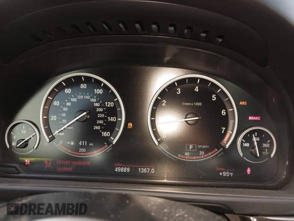 2015 BMW 5 Series 550i с VIN WBAKN9C56FD961562, выставлен на аукционе IAAI как лот 42523294 с пробегом 49 889 миль миль и . История ставок и продаж доступна на DreamBid. Изображение 7.