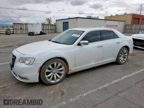 2018 Chrysler 300 Limited с VIN 2C3CCAEG8JH324413, выставлен на аукционе Copart как лот 63115245 с пробегом 98 537 миль миль и Списание • Salvage title. История ставок и продаж доступна на DreamBid. Изображение 1.