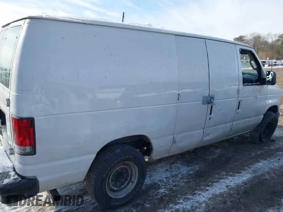 2006 Ford Econoline Cargo z VIN 1FTNE24WX6HB18195, wystawiony jako IAAI lot #41365791 z przebiegiem 127 759 mil mil oraz . Historia ofert i sprzedaży dostępna na DreamBid. Obrazek 6.