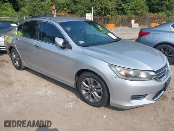 2014 Honda Accord LX с VIN 1HGCR2F33EA109085, выставлен на аукционе IAAI как лот 39960006 с пробегом 168 703 миль миль и . История ставок и продаж доступна на DreamBid. Изображение 1.