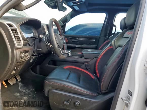 2023 Ram 1500 TRX z VIN 1C6SRFU92PN500501, wystawiony jako Copart lot #64792715 z przebiegiem 23 653 mil mil oraz Szkoda całkowita • Salvage title. Historia ofert i sprzedaży dostępna na DreamBid. Obrazek 7.