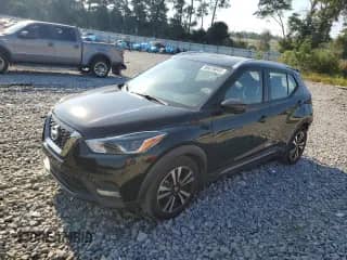 2020 Nissan Kicks SR z VIN 3N1CP5DVXLL557617, wystawiony jako Copart lot #80678045 z przebiegiem 76 829 mil mil oraz Szkoda całkowita • Salvage title. Historia ofert i sprzedaży dostępna na DreamBid. Obrazek 1.