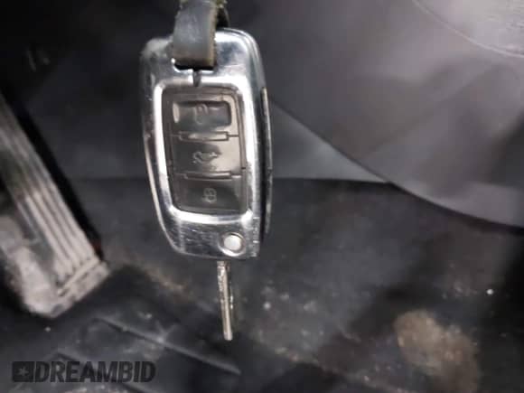 2009 Volkswagen Tiguan S с VIN WVGAV75N29W005001, выставлен на аукционе IAAI как лот 42049456 с пробегом 132 877 миль миль и . История ставок и продаж доступна на DreamBid. Изображение 11.