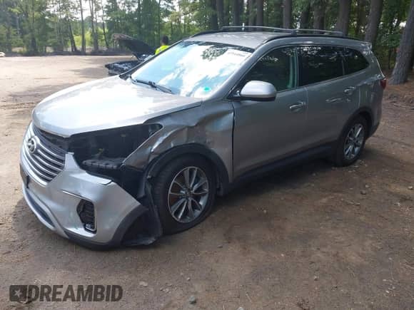 2019 Hyundai Santa Fe SE с VIN KM8SMDHF9KU304819, выставлен на аукционе IAAI как лот 42944866 с пробегом 77 597 миль миль и . История ставок и продаж доступна на DreamBid. Изображение 18.