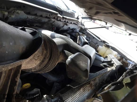 2019 Ford F-250 XL z VIN 1FT7W2B68KED25978, wystawiony jako IAAI lot #42975091 z przebiegiem 98 958 mil mil oraz . Historia ofert i sprzedaży dostępna na DreamBid. Obrazek 10.