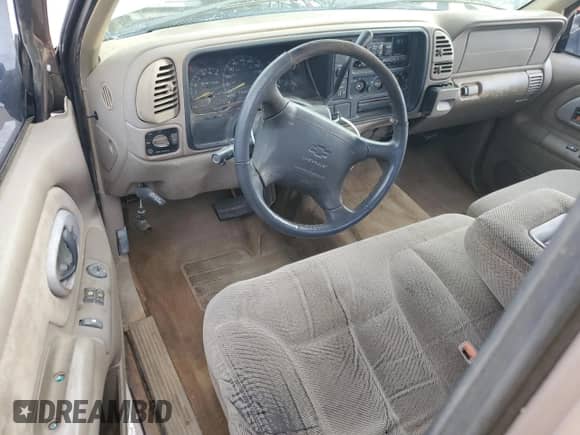 1997 Chevrolet Silverado 1500 with VIN 2GCEC19R2V1260366, listed as a Copart auction lot 85531335 with 294,145 mi miles and Clean title. Bid and sale history available at DreamBid. Image 8.