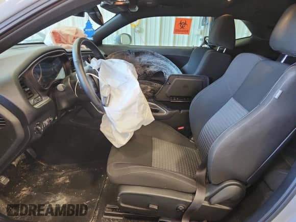 2021 Dodge Challenger GT with VIN 2C3CDZKG4MH610991, listed as a Copart auction lot 81304245 with 49,686 mi miles and Non repairable. Bid and sale history available at DreamBid. Image 7.