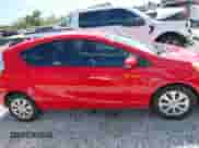 2013 Toyota Prius One z VIN JTDKDTB31D1540866, wystawiony jako IAAI lot #43276982 z przebiegiem 121 445 mil mil oraz . Historia ofert i sprzedaży dostępna na DreamBid. Obrazek 14.