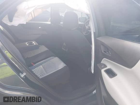 2019 Chevrolet Equinox LS z VIN 3GNAXHEV5KS641344, wystawiony jako IAAI lot #43381466 z przebiegiem 44 468 mil mil oraz . Historia ofert i sprzedaży dostępna na DreamBid. Obrazek 8.