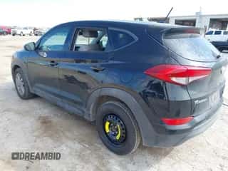 2017 Hyundai Tucson SE z VIN KM8J23A40HU436719, wystawiony jako IAAI lot #42897324 z przebiegiem 202 098 mil mil oraz . Historia ofert i sprzedaży dostępna na DreamBid. Obrazek 3.