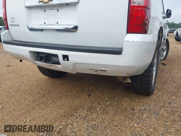 2007 Chevrolet Tahoe LS with VIN 1GNFC13C87J264964, listed as a IAAI auction lot 42640675 with Not provided miles and . Bid and sale history available at DreamBid. Image 17.