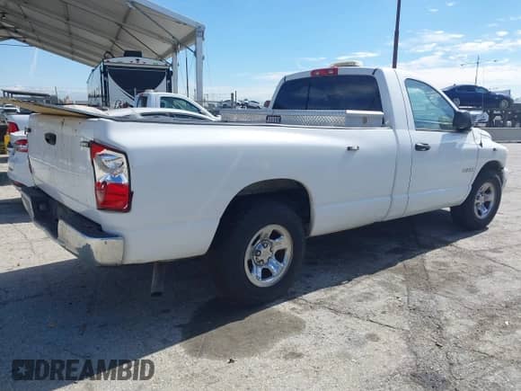 2008 Dodge 1500 SLT with VIN 1D7HA16N08J185333, listed as a IAAI auction lot 41570619 with 182,514 mi miles and . Bid and sale history available at DreamBid. Image 4.