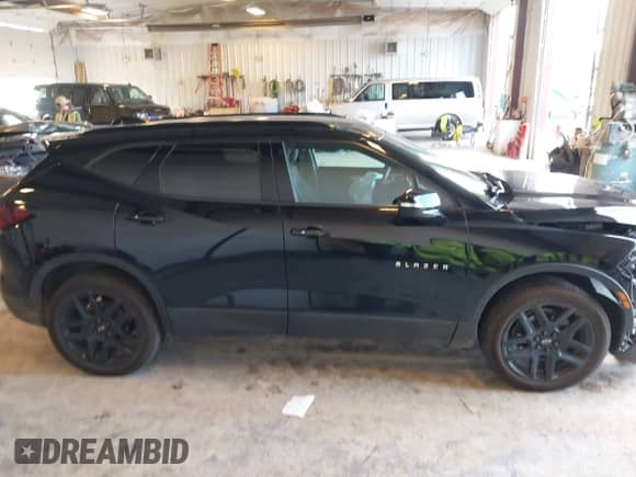 2022 Chevrolet Blazer LT with VIN 3GNKBCR44NS132812, listed as a IAAI auction lot 43302873 with 58,313 mi miles and . Bid and sale history available at DreamBid. Image 13.