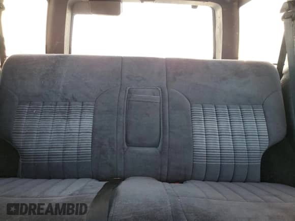 1994 Chevrolet Blazer LS с VIN 1GNCS13W8R2133529, выставлен на аукционе Copart как лот 60861514 с пробегом 114 859 миль миль и Чистый • Clean title. История ставок и продаж доступна на DreamBid. Изображение 10.