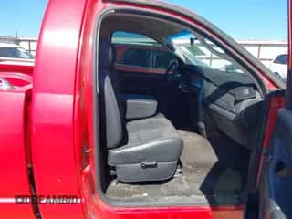 2003 Dodge 1500 ST z VIN 1D7HA16K63J581605, wystawiony jako IAAI lot #43466098 z przebiegiem 305 191 mil mil oraz . Historia ofert i sprzedaży dostępna na DreamBid. Obrazek 5.