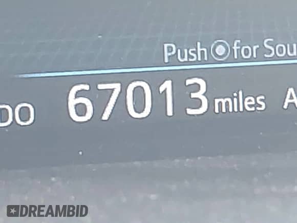 2015 Toyota Prius Two z VIN JTDZN3EU0FJ036909, wystawiony jako IAAI lot #42606783 z przebiegiem 67 013 mil mil oraz . Historia ofert i sprzedaży dostępna na DreamBid. Obrazek 16.