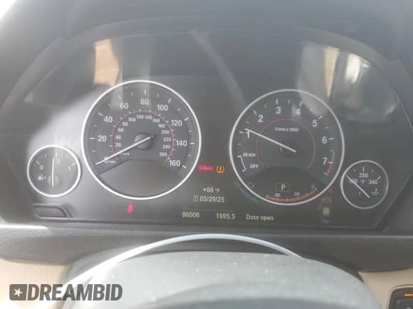 2015 BMW 3 Series 335i xDrive with VIN WBA3B9C50FF589685, listed as a Copart auction lot 59050535 with 86,006 mi miles and Salvage title. Bid and sale history available at DreamBid. Image 9.