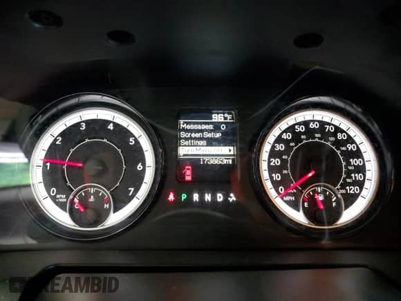 2017 Ram 1500 Tradesman z VIN 3C6JR7DG0HG778842, wystawiony jako Copart lot #61593275 z przebiegiem 173 863 mil mil oraz Szkoda całkowita • Salvage title. Historia ofert i sprzedaży dostępna na DreamBid. Obrazek 9.