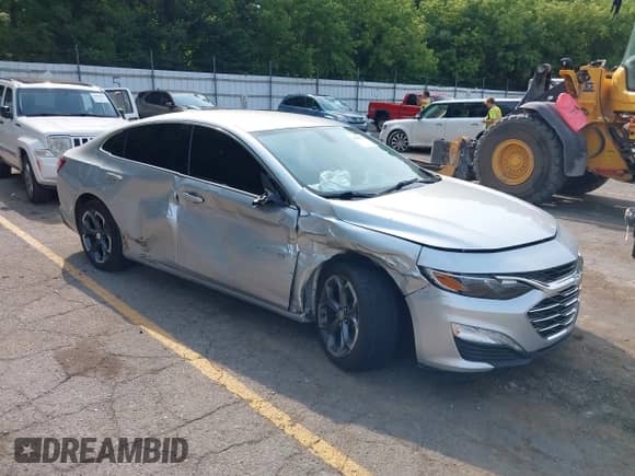 2020 Chevrolet Malibu LT с VIN 1G1ZD5ST8LF103001, выставлен на аукционе IAAI как лот 42898537 с пробегом 113 098 миль миль и . История ставок и продаж доступна на DreamBid. Изображение 1.