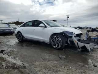 2023 Hyundai Ioniq 6 SEL z VIN KMHM34AAXPA021896, wystawiony jako Copart lot #74172733 z przebiegiem 5 027 mil mil oraz . Historia ofert i sprzedaży dostępna na DreamBid. Obrazek 4.
