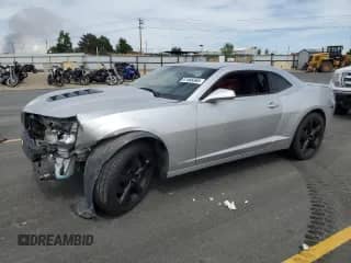 2015 Chevrolet Camaro SS z VIN 2G1FH1EJ2F9232357, wystawiony jako Copart lot #61466065 z przebiegiem Nie podano mil oraz Szkoda całkowita • Salvage title. Historia ofert i sprzedaży dostępna na DreamBid. Obrazek 1.