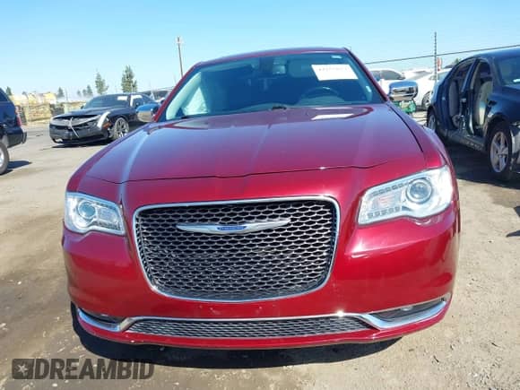 2020 Chrysler 300 Limited с VIN 2C3CCAEG9LH115359, выставлен на аукционе IAAI как лот 42255827 с пробегом 46 274 миль миль и . История ставок и продаж доступна на DreamBid. Изображение 12.