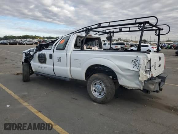 2014 Ford F-250 XL with VIN 1FT7X2B60EEB81022, listed as a Copart auction lot 81162085 with Not provided miles and Salvage title. Bid and sale history available at DreamBid. Image 2.
