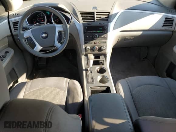 2010 Chevrolet Traverse 1LT с VIN 1GNLRFED8AS100748, выставлен на аукционе Copart как лот 69802925 с пробегом 184 232 миль миль и Списание • Salvage title. История ставок и продаж доступна на DreamBid. Изображение 8.