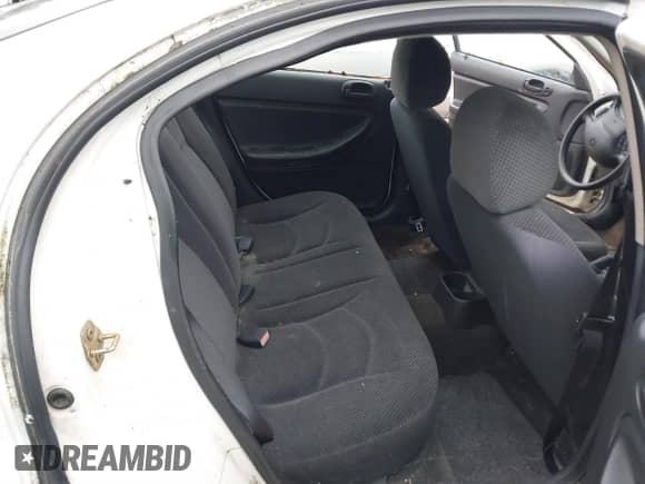 2004 Dodge Stratus SE with VIN 1B3EL36RX4N279603, listed as a IAAI auction lot 41045823 with 128,102 mi miles and . Bid and sale history available at DreamBid. Image 8.