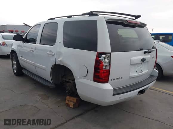 2007 Chevrolet Tahoe LS с VIN 1GNFC13J97R281157, выставлен на аукционе IAAI как лот 42167329 с пробегом Не указан миль и . История ставок и продаж доступна на DreamBid. Изображение 3.