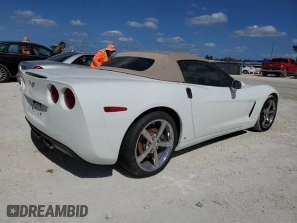 2008 Chevrolet Corvette with VIN 1G1YY36W685129361, listed as a Copart auction lot 76191484 with Not provided miles and Salvage title. Bid and sale history available at DreamBid. Image 3.