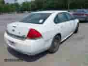 2011 Chevrolet Impala Police Police z VIN 2G1WD5EM6B1152372, wystawiony jako IAAI lot #42777669 z przebiegiem Nie podano mil oraz . Historia ofert i sprzedaży dostępna na DreamBid. Obrazek 4.