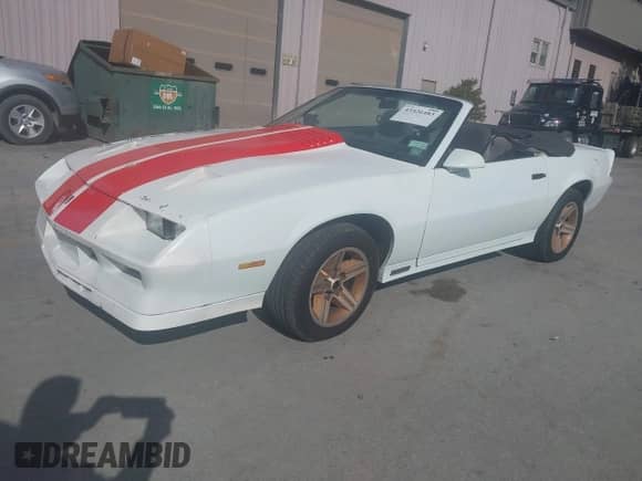 1984 Chevrolet Camaro с VIN 1G1AP87H8EN149625, выставлен на аукционе IAAI как лот 43526483 с пробегом 41 875 миль миль и . История ставок и продаж доступна на DreamBid. Изображение 2.