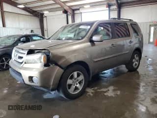 2011 Honda Pilot EX-L z VIN 5FNYF4H56BB085004, wystawiony jako Copart lot #81775105 z przebiegiem 229 052 mil mil oraz Szkoda całkowita • Salvage title. Historia ofert i sprzedaży dostępna na DreamBid. Obrazek 1.