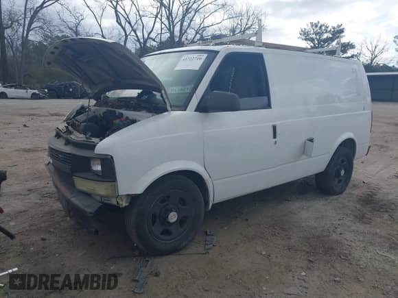 2005 Chevrolet Astro Cargo z VIN 1GCDM19XX5B131640, wystawiony jako IAAI lot #41722710 z przebiegiem 318 815 mil mil oraz . Historia ofert i sprzedaży dostępna na DreamBid. Obrazek 2.