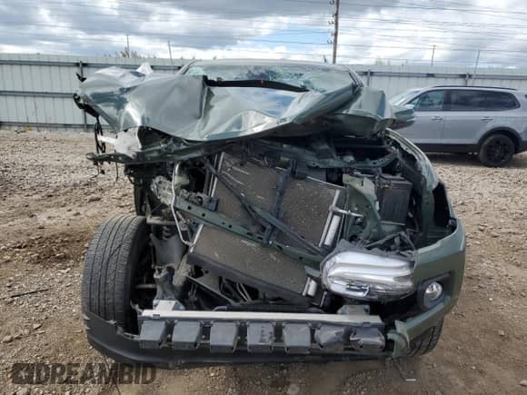 2022 Toyota Tacoma SR5 with VIN 3TMDZ5BN8NM127998, listed as a Copart auction lot 71539915 with 55,895 mi miles and Salvage title. Bid and sale history available at DreamBid. Image 5.