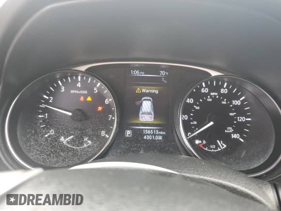 2016 Nissan Rogue SV z VIN 5N1AT2MT5GC804035, wystawiony jako Copart lot #82224915 z przebiegiem 156 513 mil mil oraz Szkoda całkowita • Salvage title. Historia ofert i sprzedaży dostępna na DreamBid. Obrazek 9.