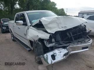 2018 Ram 1500 Laramie с VIN 1C6RR7NT1JS159292, выставлен на аукционе IAAI как лот 42893290 с пробегом 104 339 миль миль и . История ставок и продаж доступна на DreamBid. Изображение 1.