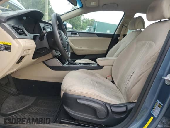 2015 Hyundai Sonata SE z VIN 5NPE24AF9FH185865, wystawiony jako Copart lot #67536415 z przebiegiem 216 693 mil mil oraz Czysty tytuł • Clean title. Historia ofert i sprzedaży dostępna na DreamBid. Obrazek 7.