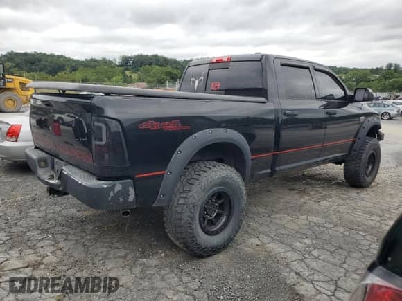 2010 Dodge 2500 SLT z VIN 3D7TT2CT5AG139503, wystawiony jako Copart lot #68941355 z przebiegiem 87 524 mil mil oraz Szkoda całkowita • Salvage title. Historia ofert i sprzedaży dostępna na DreamBid. Obrazek 3.