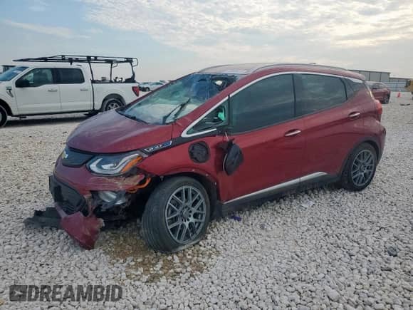 2020 Chevrolet Bolt EV Premier с VIN 1G1FZ6S00L4136022, выставлен на аукционе Copart как лот 69585415 с пробегом 92 254 миль миль и Списание • Salvage title. История ставок и продаж доступна на DreamBid. Изображение 1.